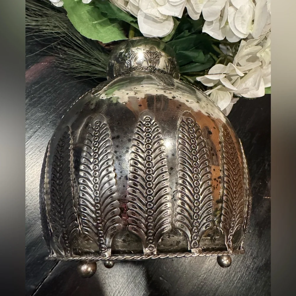 POTTERY BARN Floral arrangement in silver vase